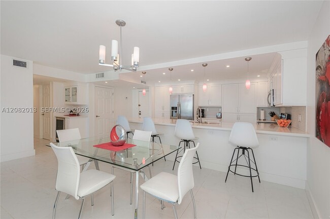 Building Photo - 3800 S Ocean Dr