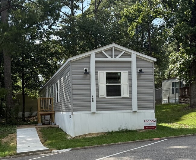 Building Photo - 500 Webster Rd
