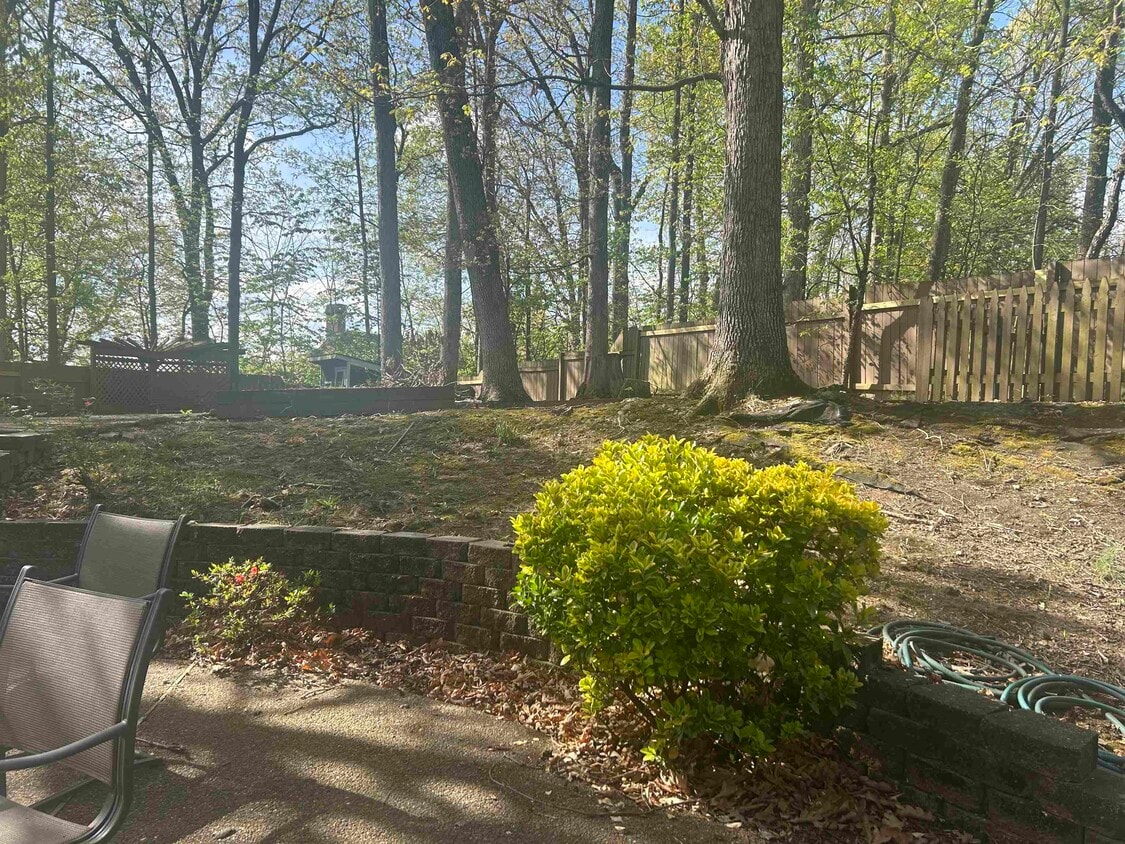 Building Photo - 1159 Nelson Dr