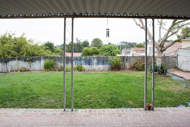Building Photo - 26366 Eshelman Ave