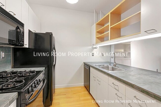 Building Photo - 1BR Condo in the Pearl District with Parki...