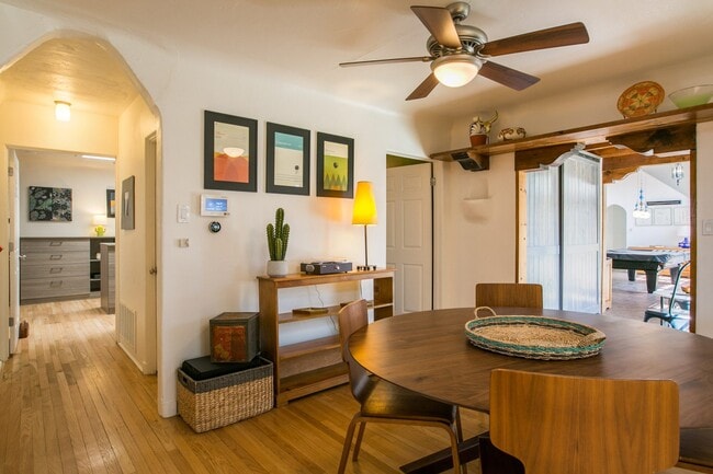 Building Photo - 610 Carlisle Blvd SE