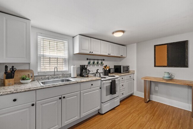 Foto del edificio - 23 Portsmouth Ave