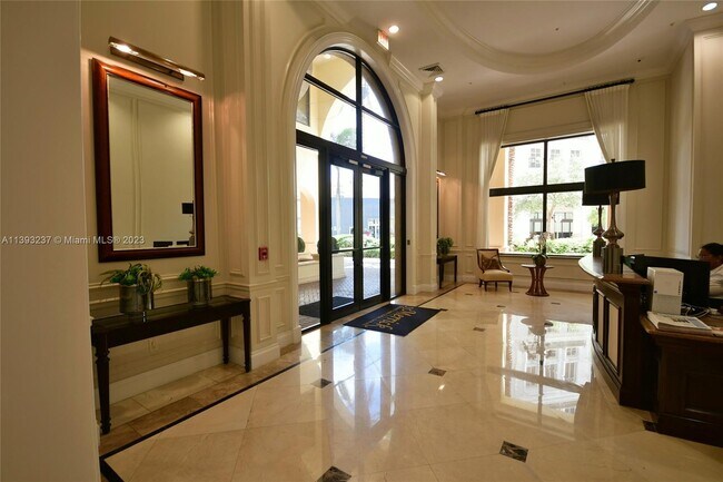 Foto del edificio - 55 Merrick Way