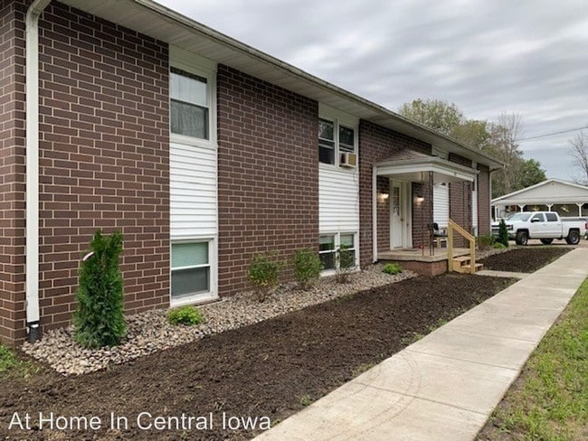 Building Photo - 303 E 16th St N