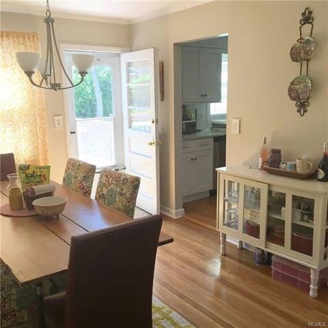 Primary Photo - 17 Gedney Cir