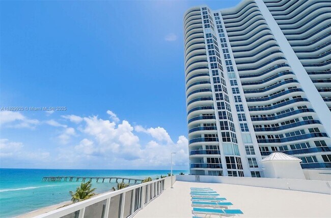 Foto del edificio - 16711 Collins Ave