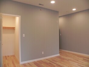 Building Photo - 813 N 41st St