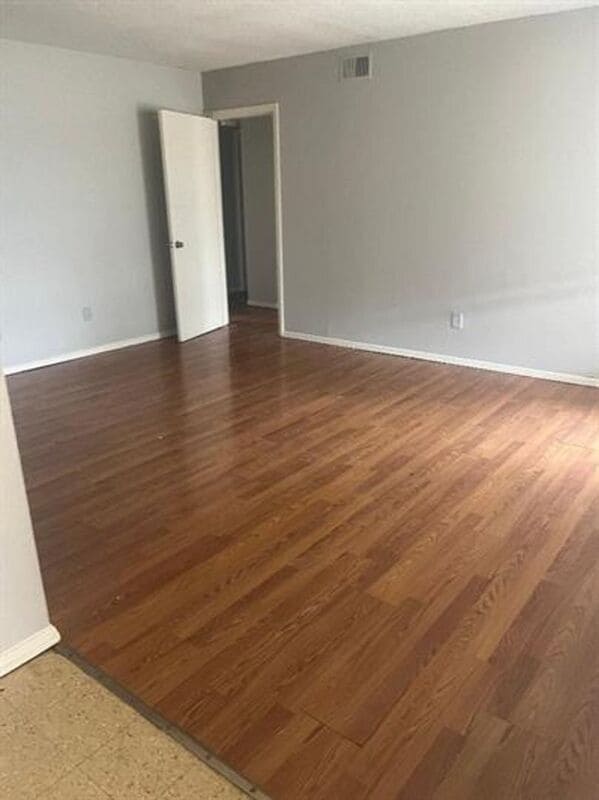 Photo - 151 N Belvedere Blvd Apartment