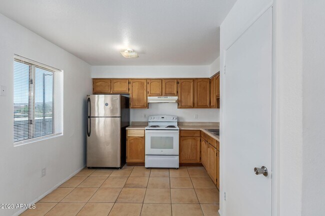 Foto del edificio - 1623 E Wood St