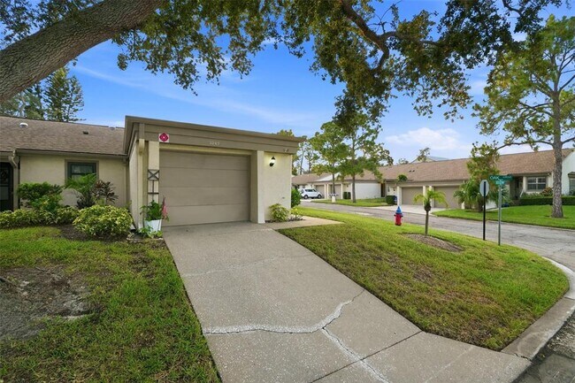 Building Photo - 3207 Green Dolphin St
