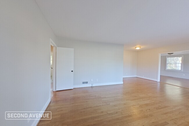 Foto del edificio - 817 Martinwood Ln