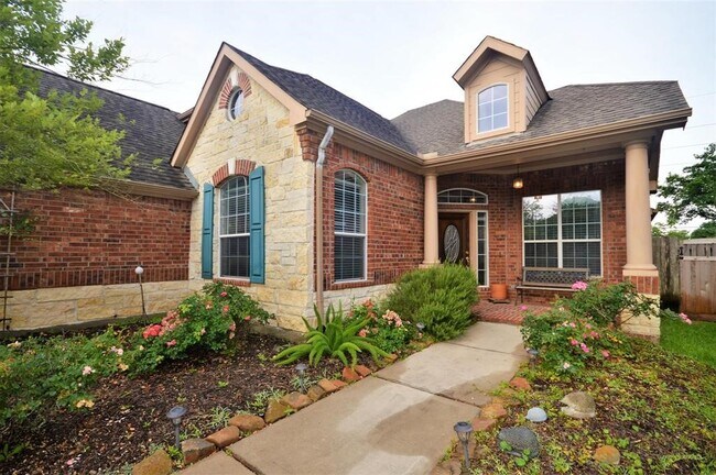 Foto del edificio - 3718 Tumbling Falls Dr