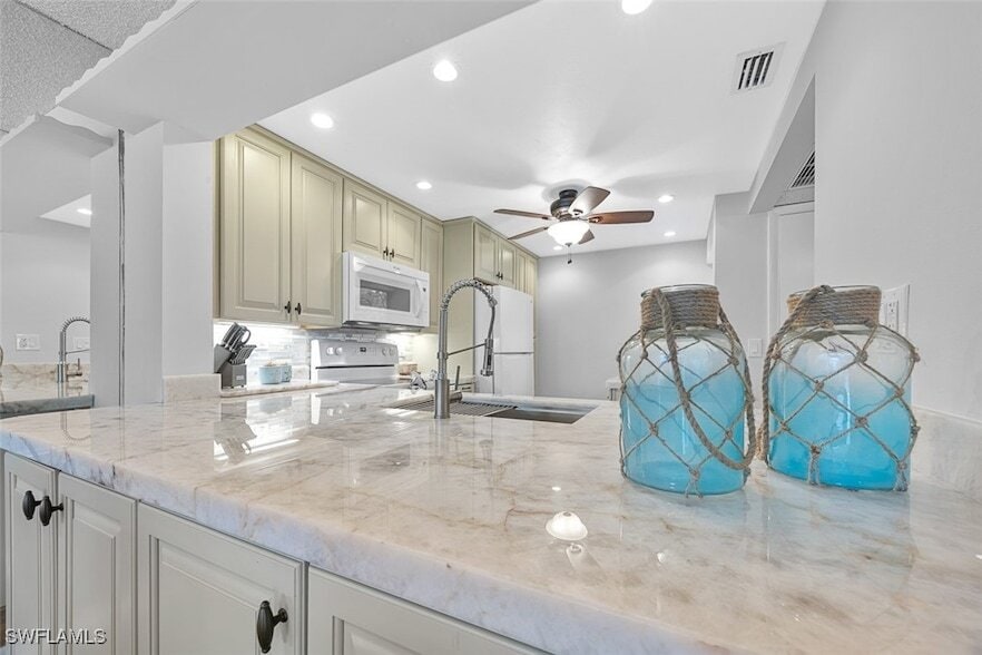 Primary Photo - 1083 Forest Lakes Dr