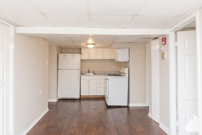 Foto del edificio - 1 bedroom in Chicago IL 60618