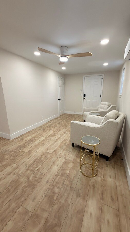 Foto del edificio - 5813 Tampico Rd