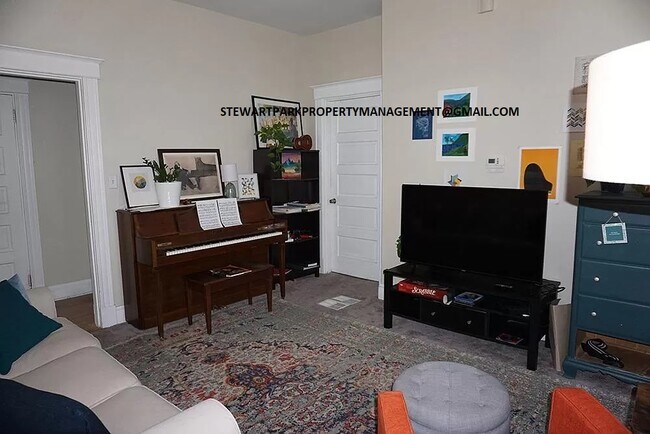 Foto del edificio - 5032 Stewart Park