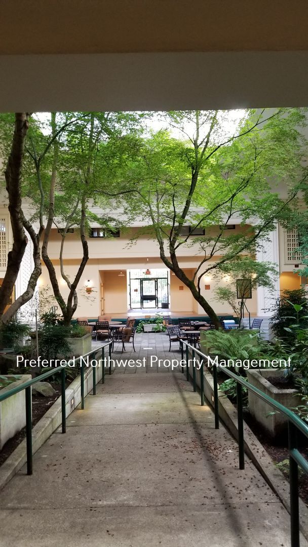 Foto del edificio - Lincoln School Studio Apartment