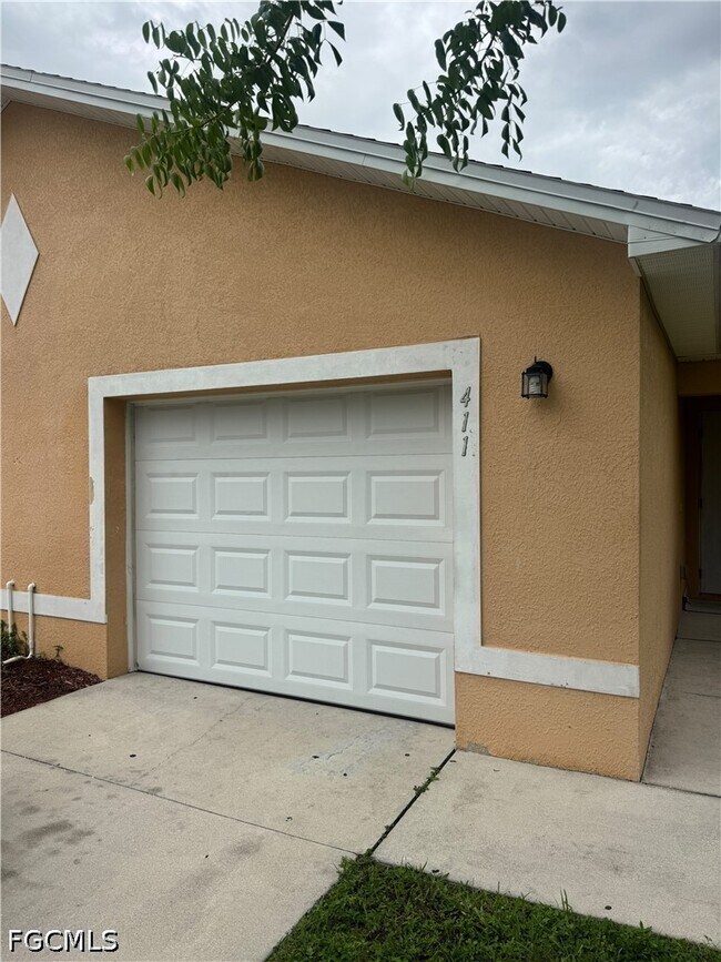 Foto del edificio - 411 Nicholas Pkwy W