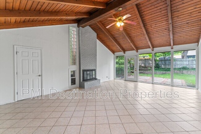 Foto del edificio - 3206 W 79th St