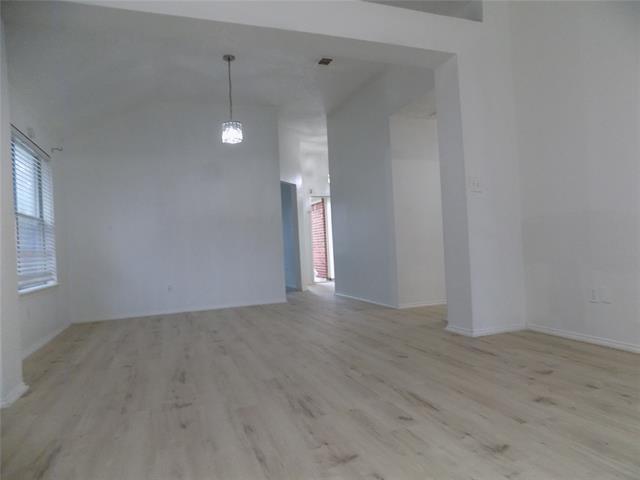 Building Photo - 6009 Castanada Dr