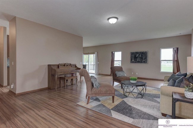 Building Photo - 5 bedroom in Omaha NE 68136