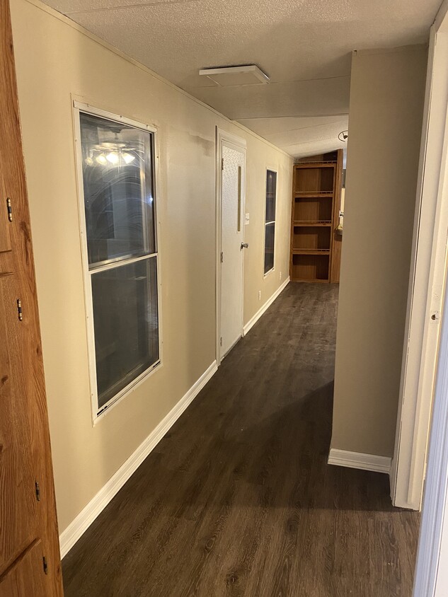 106 Lost Springs Dr, Floresville, TX 78114 House Rental in