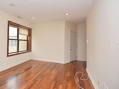 Building Photo - 4347 N Sawyer Ave