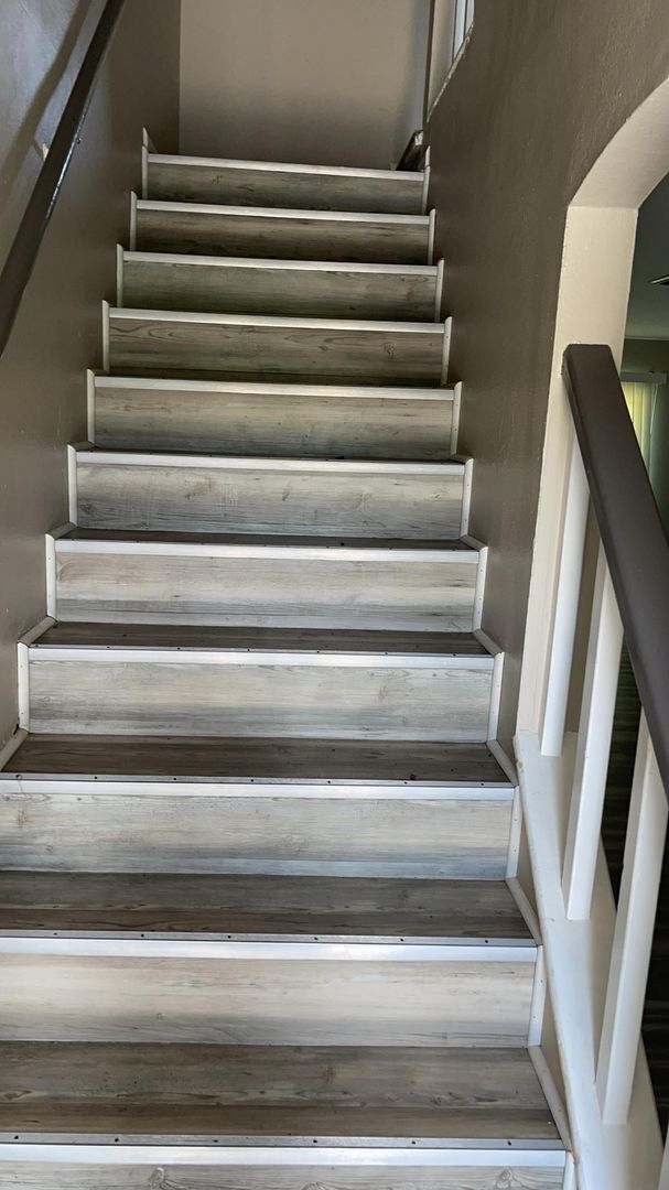 Building Photo - 2bedrooms 1.5 baths Townhome Available Now