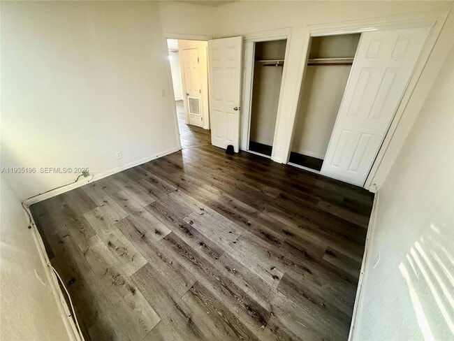 Building Photo - 1132 NW 30th Ave