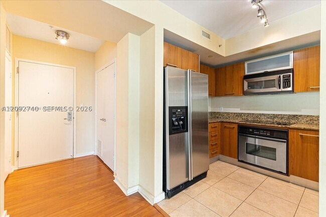 Building Photo - 9055 SW 73rd Ct