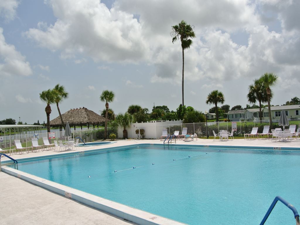 Building Photo - 1405 82nd Ave