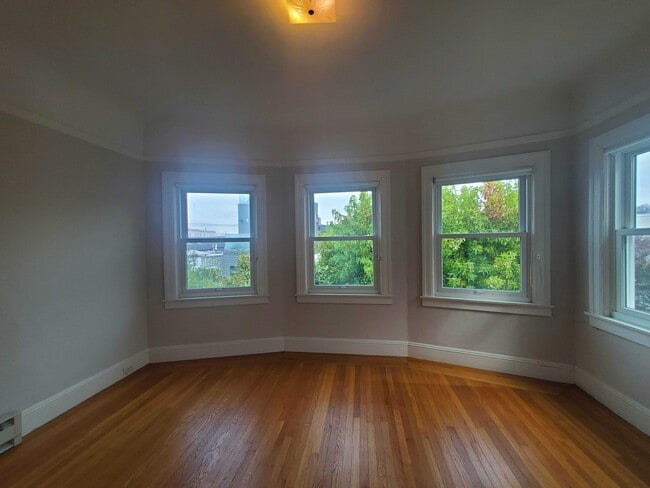 Foto del edificio - 3344 Scott St