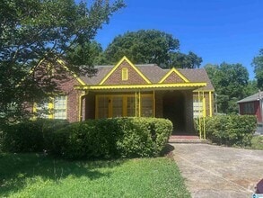 Building Photo - 3212 Avenue S