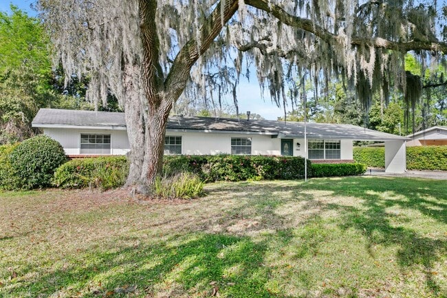 Building Photo - Great 4 bedroom 2 bath home in NW Gainesville