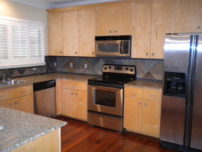 Foto del edificio - 1342 Rutland St
