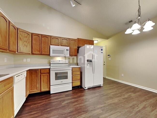 Foto del edificio - 542 Kennard Ln