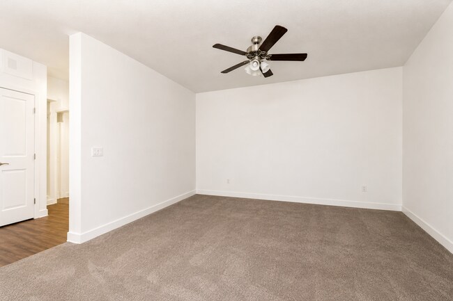 Foto del edificio - Modern 3-Bed Vineyard Townhome Near UVU with Stunning Amenities!