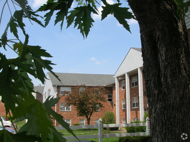 Magnolia Pointe Apartments