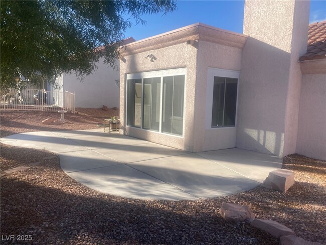 Building Photo - 9421 W Gold Mountain Ave