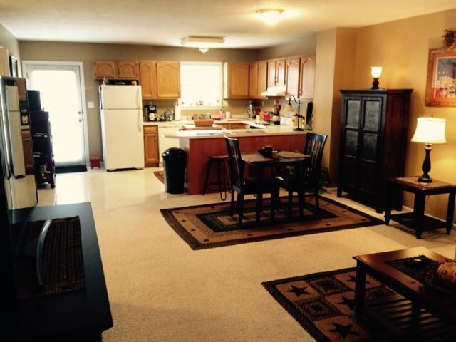 Building Photo - 500 Bantam Ridge Rd