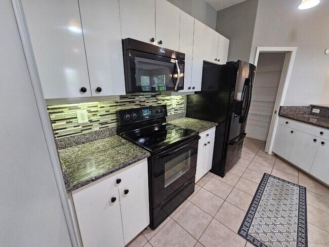 Foto del edificio - 660 SW Treasure Cove