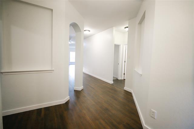 Building Photo - 2221 Rodgers Ln