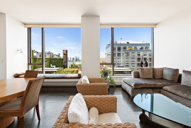 Building Photo - 505 Greenwich St