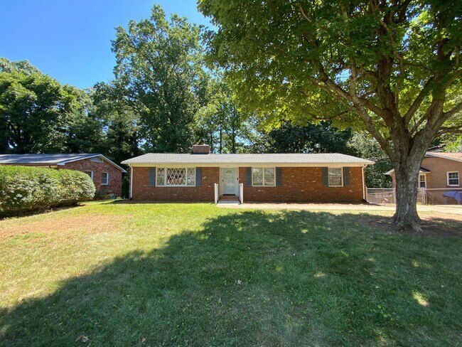 Building Photo - 1341 Waybridge Lane