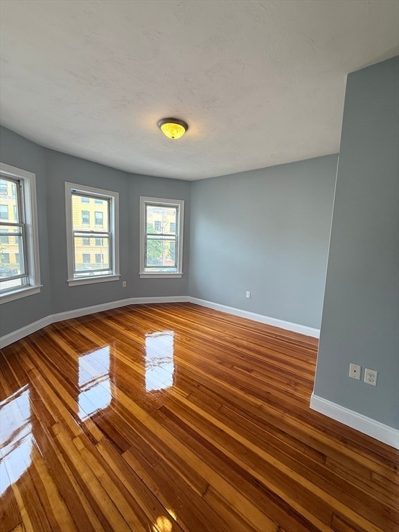 Building Photo - 33 Lithgow St