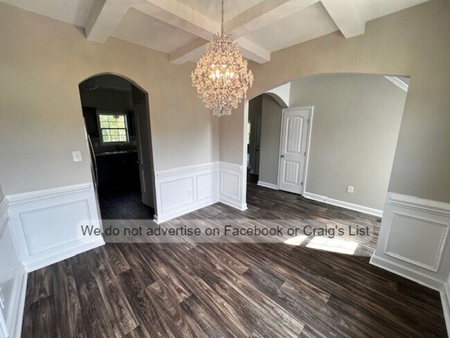 Building Photo - Eagles Ridge- Fishers Cove