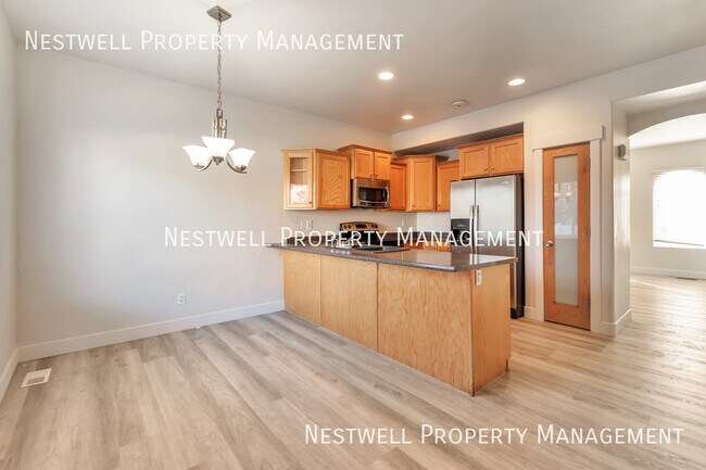 Foto del edificio - 7887 Dove Creek Ln