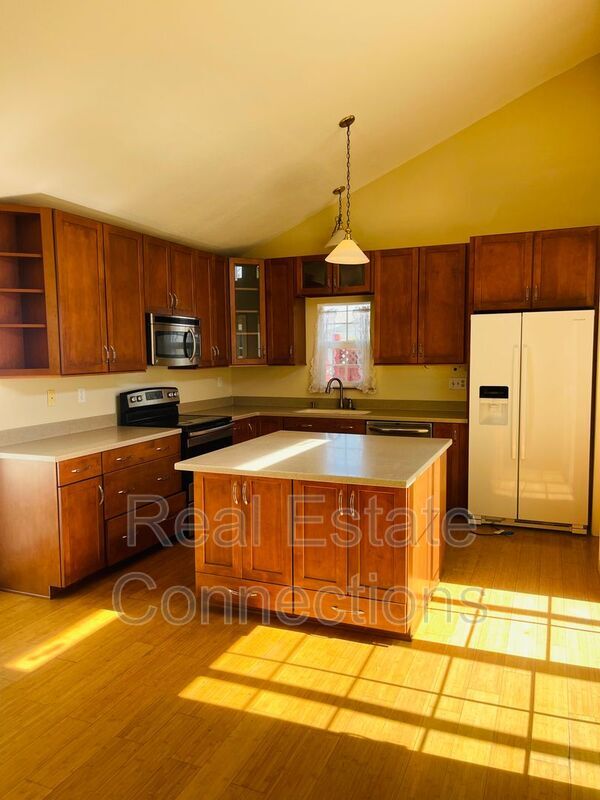 Building Photo - 5315 Birch Grove Dr