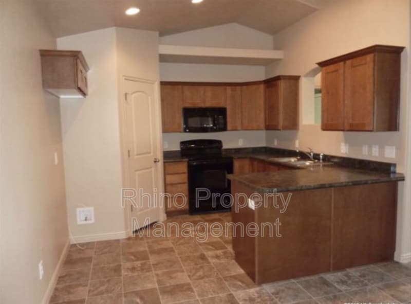 1019 Village River Ln Unit A12, Midvale, UT 84047 Condo for Rent in